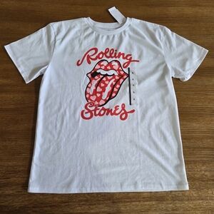 🟣NWT Girls Rolling Stones Band T Shirt Size XL  LOGO and Heart Print